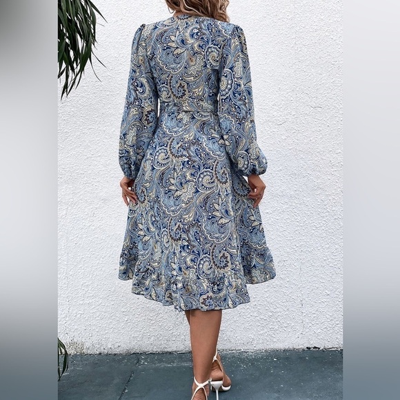 Paisley Print Midi Dress - Picture 4 of 5